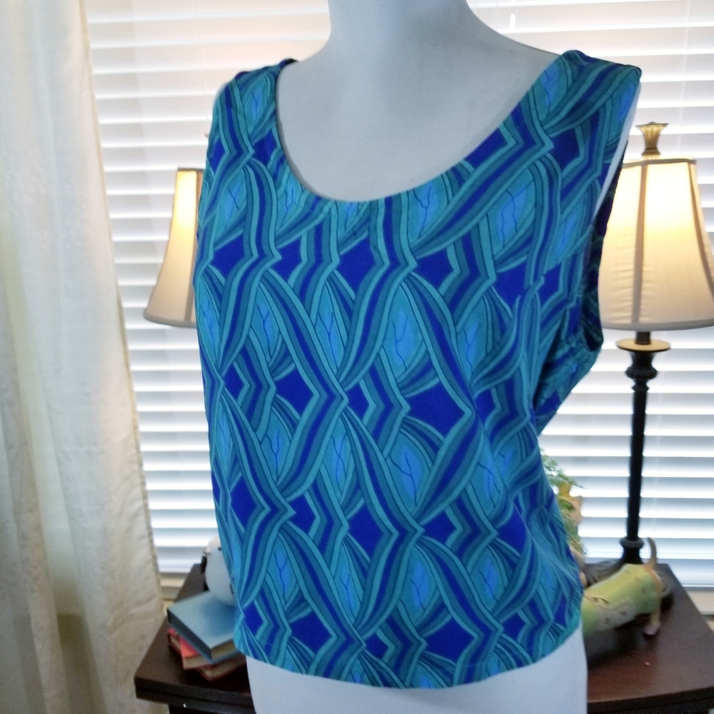 Sleeveless Blue Geometric-Print Women's Top Hawaiian Rainbow Jo